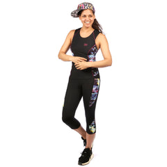 Sassy & Gait Triathlon Top and Capri Set in Glitched Floral - S